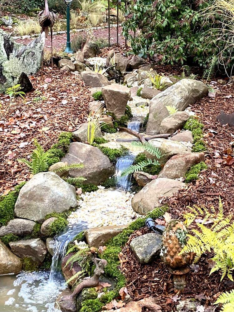 L'effet soyeux d'une cascade naturelle